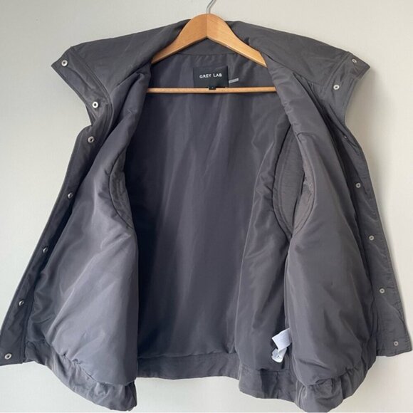GREY LAB Snap Button Boxy Puffer Vest Size M - Picture 6 of 10